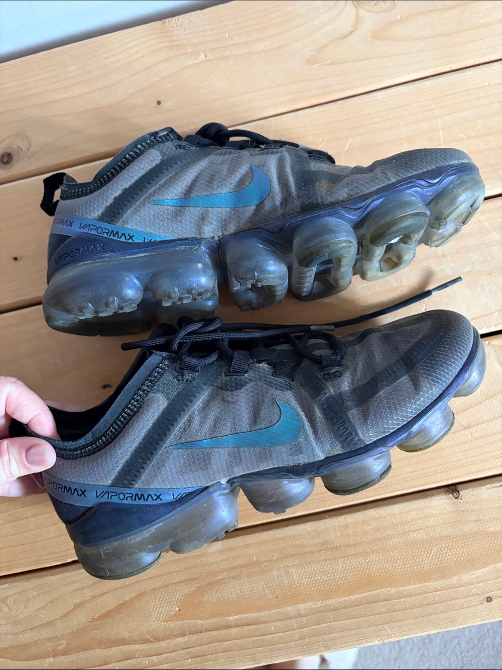 2019 NIKE AIR VAPORMAX THROWBACK FUTURE ($251.86) - Picture 3 of 7